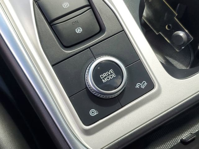 Used 2023 Ford Explorer XLT w/ Equipment Group 202A AWD/4WD image 22