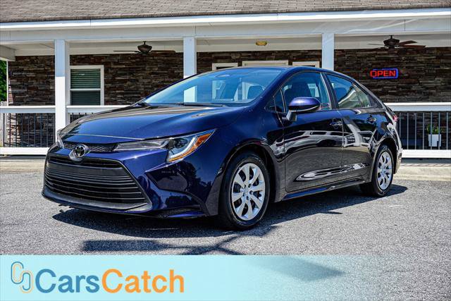 Used 2025 Toyota Corolla LE FWD image 7