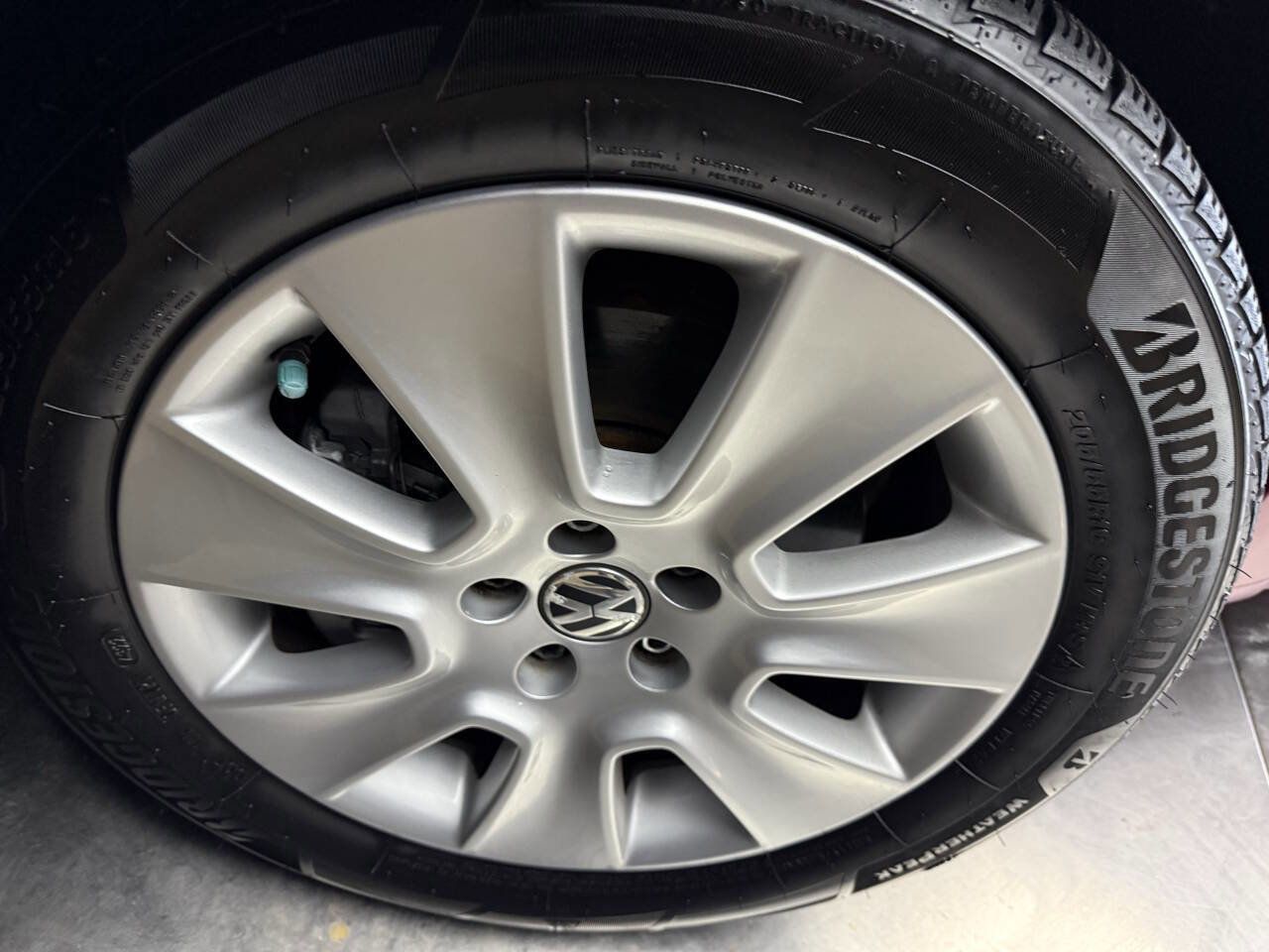 Used 2008 Volkswagen Beetle S FWD image 23
