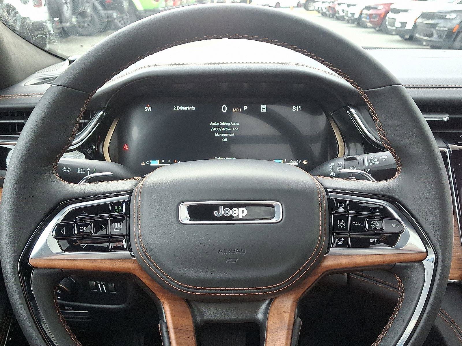 New 2025 Jeep Grand Cherokee Summit image 10
