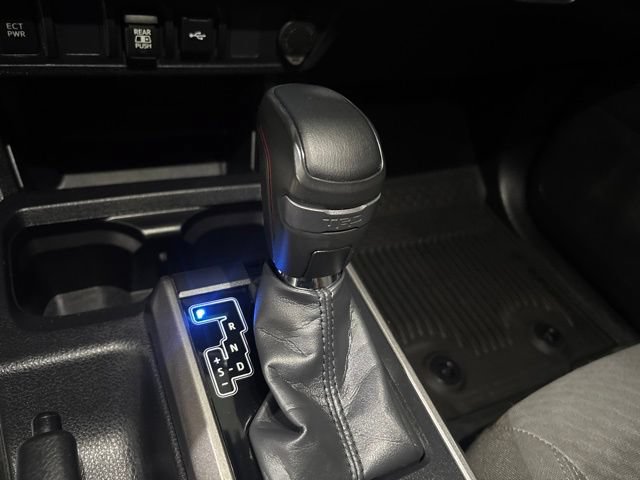 Used 2023 Toyota Tacoma SR5 w/ Technology Package AWD/4WD image 31