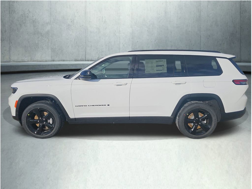 New 2025 Jeep Grand Cherokee L Altitude image 2