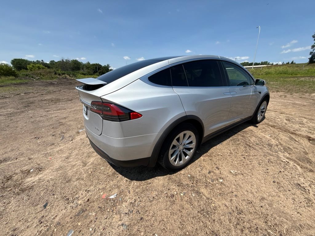 Used 2016 Tesla Model X 75D AWD/4WD image 48