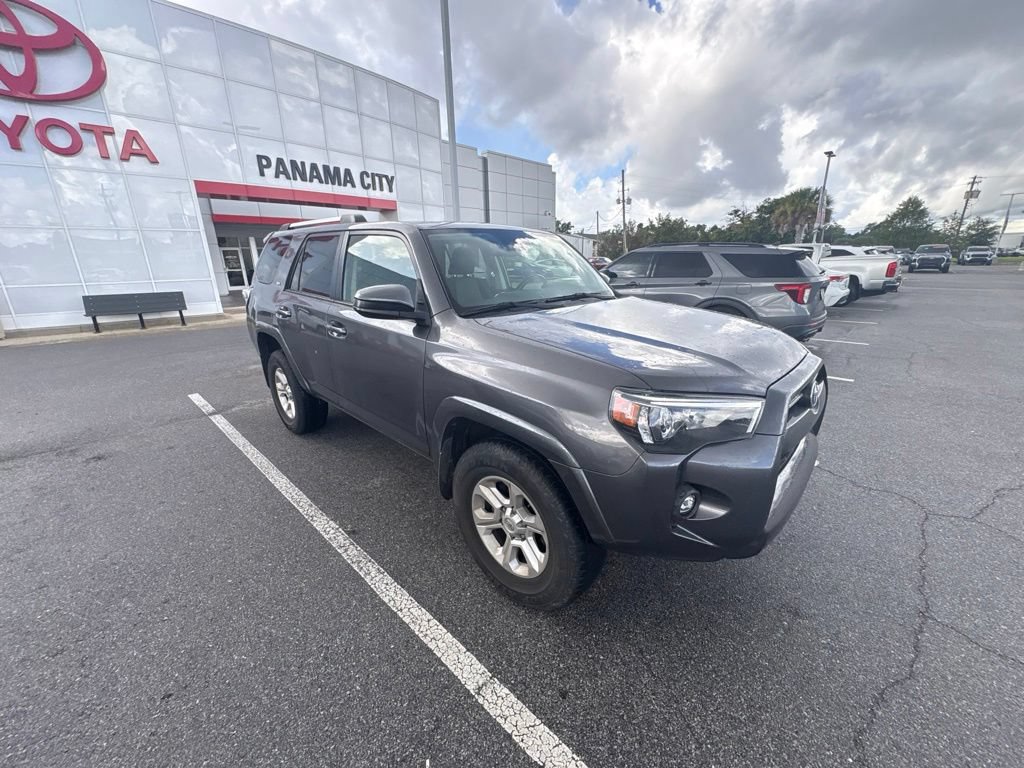 Used 2022 Toyota 4Runner SR5 RWD image 14
