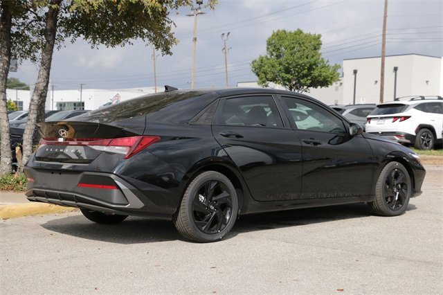 New 2026 Hyundai Elantra Sport image 5