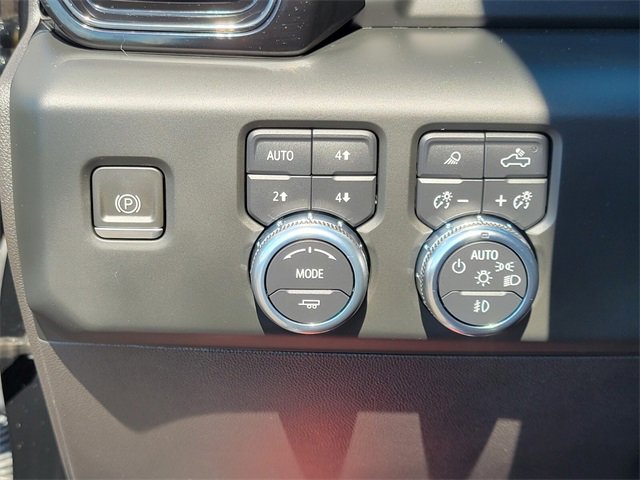 Used 2023 GMC Sierra 1500 AT4 w/ AT4 Premium Package image 29