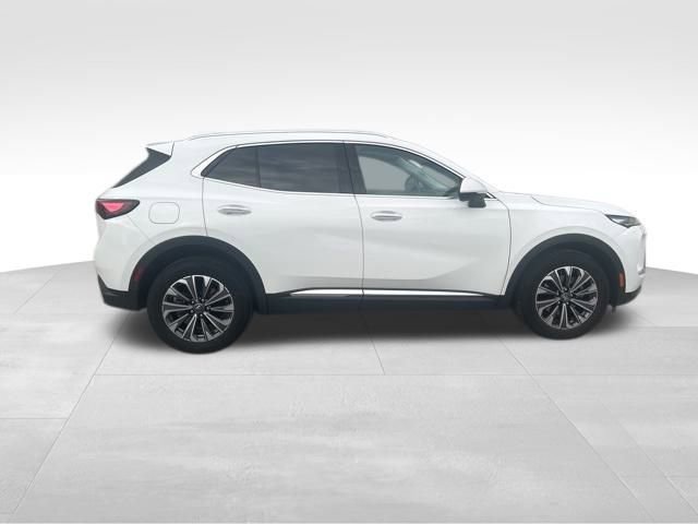 Used 2025 Buick Envision Preferred image 9