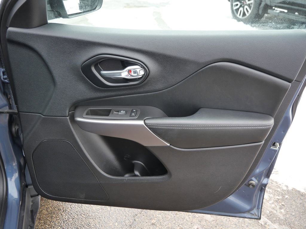 Used 2021 Jeep Cherokee Latitude Lux image 13