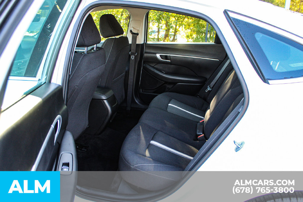 Used 2025 Hyundai Sonata SEL FWD image 17