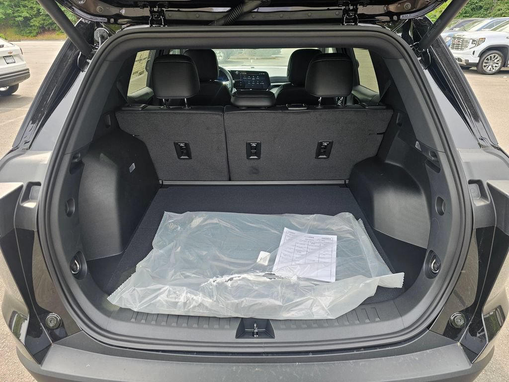 New 2026 Chevrolet Equinox LT w/ Convenience Package II AWD/4WD image 13