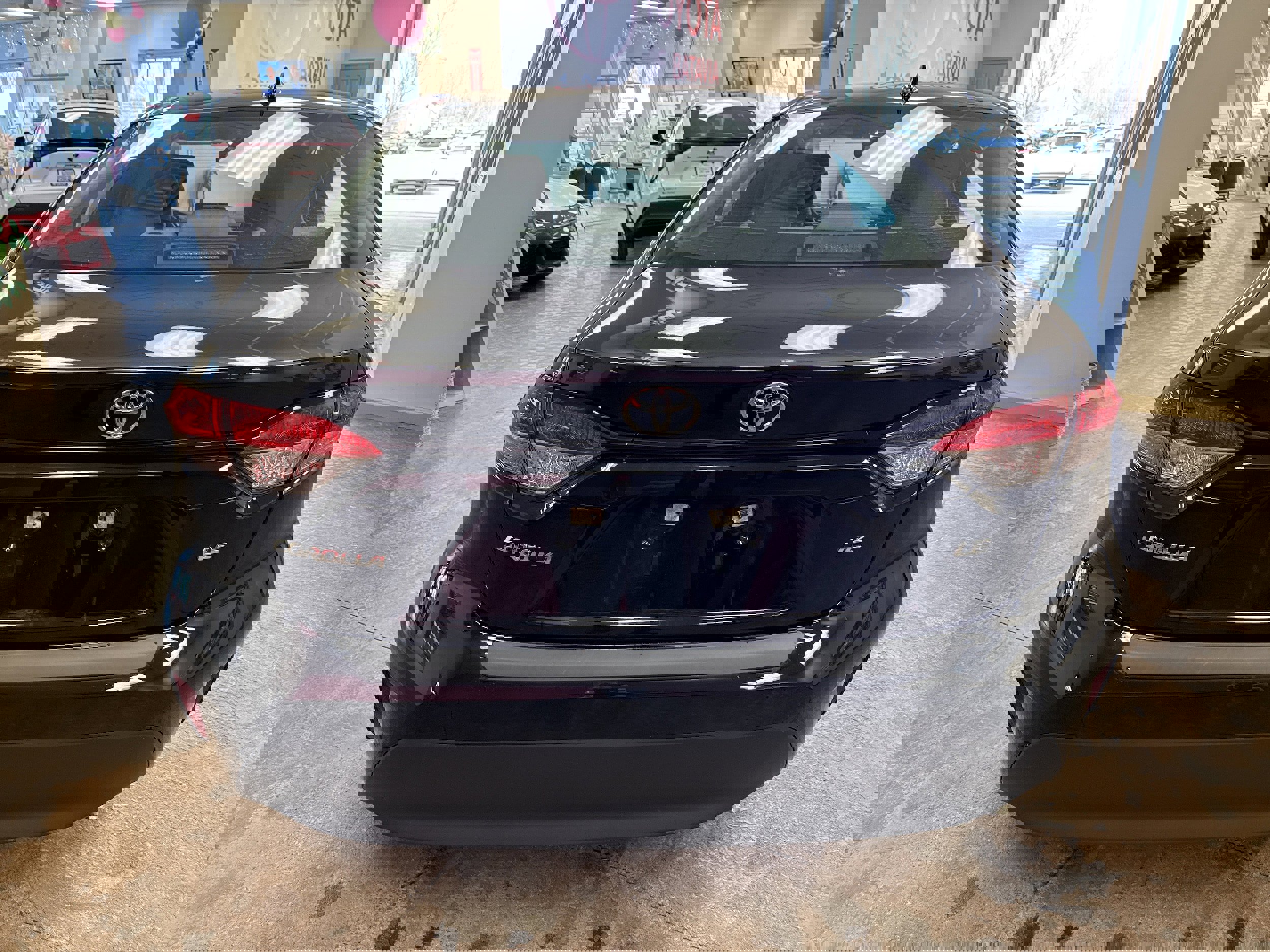 Used 2023 Toyota Corolla LE image 8