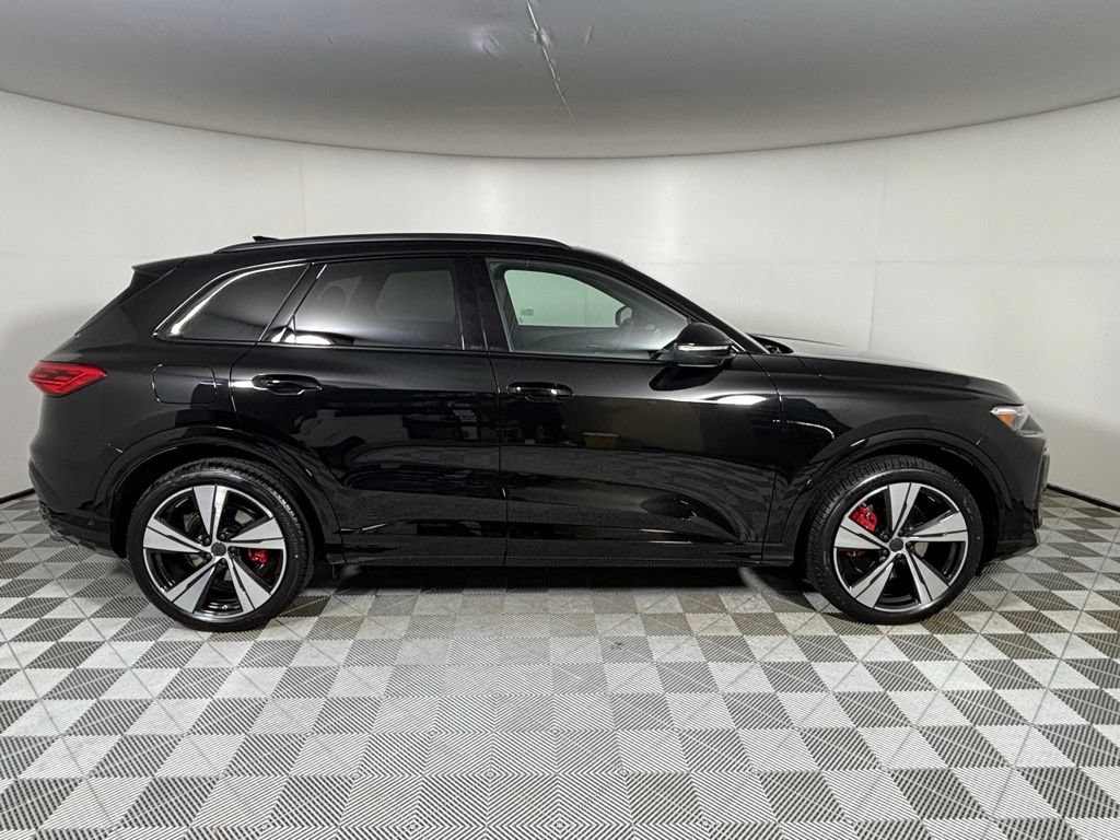 New 2026 Audi SQ5 Premium Plus AWD/4WD image 8