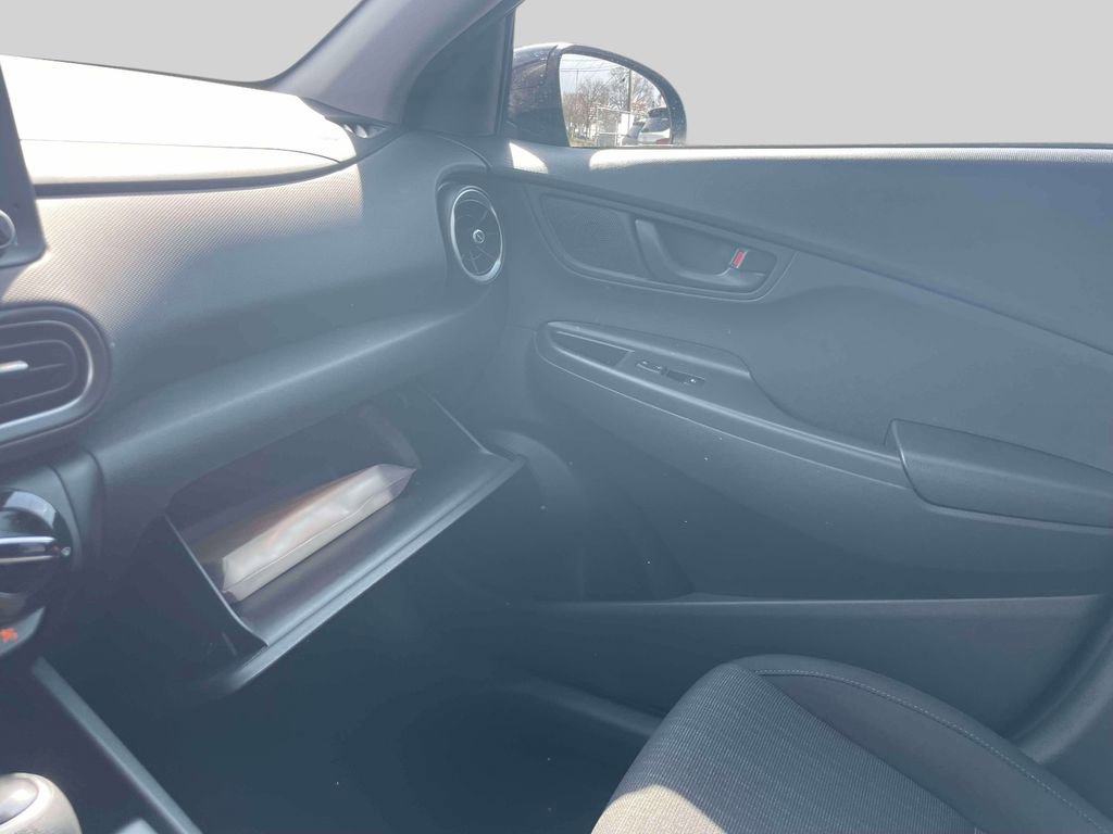 Used 2023 Hyundai Kona SEL image 33