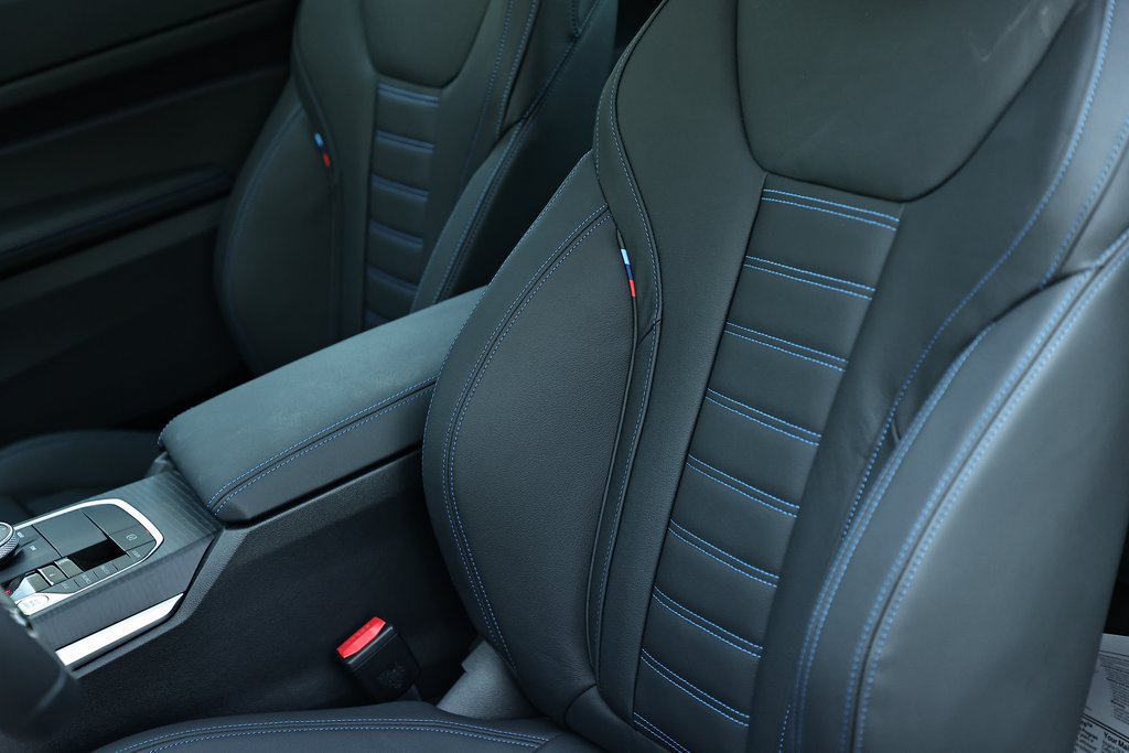 Used 2025 BMW 430i Coupe w/ M Sport Package RWD image 23