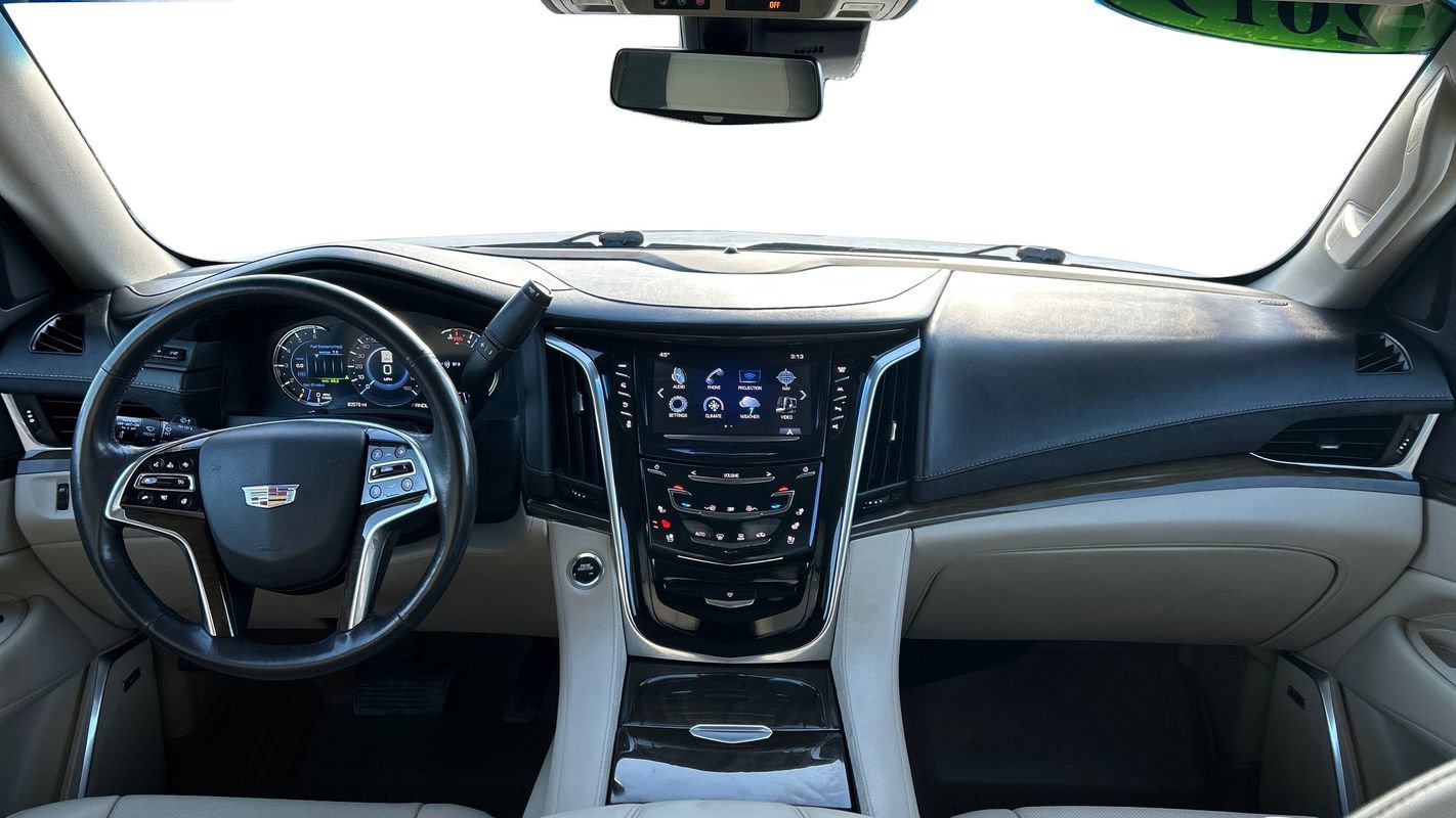 Used 2019 Cadillac Escalade ESV Luxury image 27