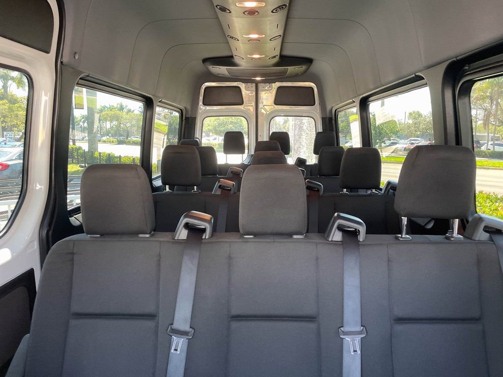 Used 2025 Mercedes-Benz Sprinter 2500 image 28