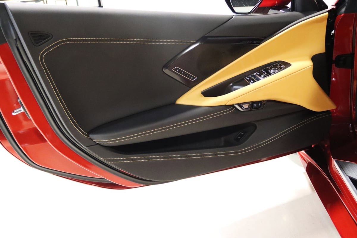 Used 2024 Chevrolet Corvette Stingray Premium Conv w/ Stealth Interior Trim Package image 44