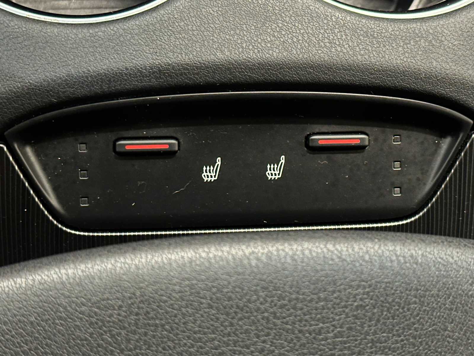 Certified 2024 Toyota Venza XLE AWD/4WD image 17