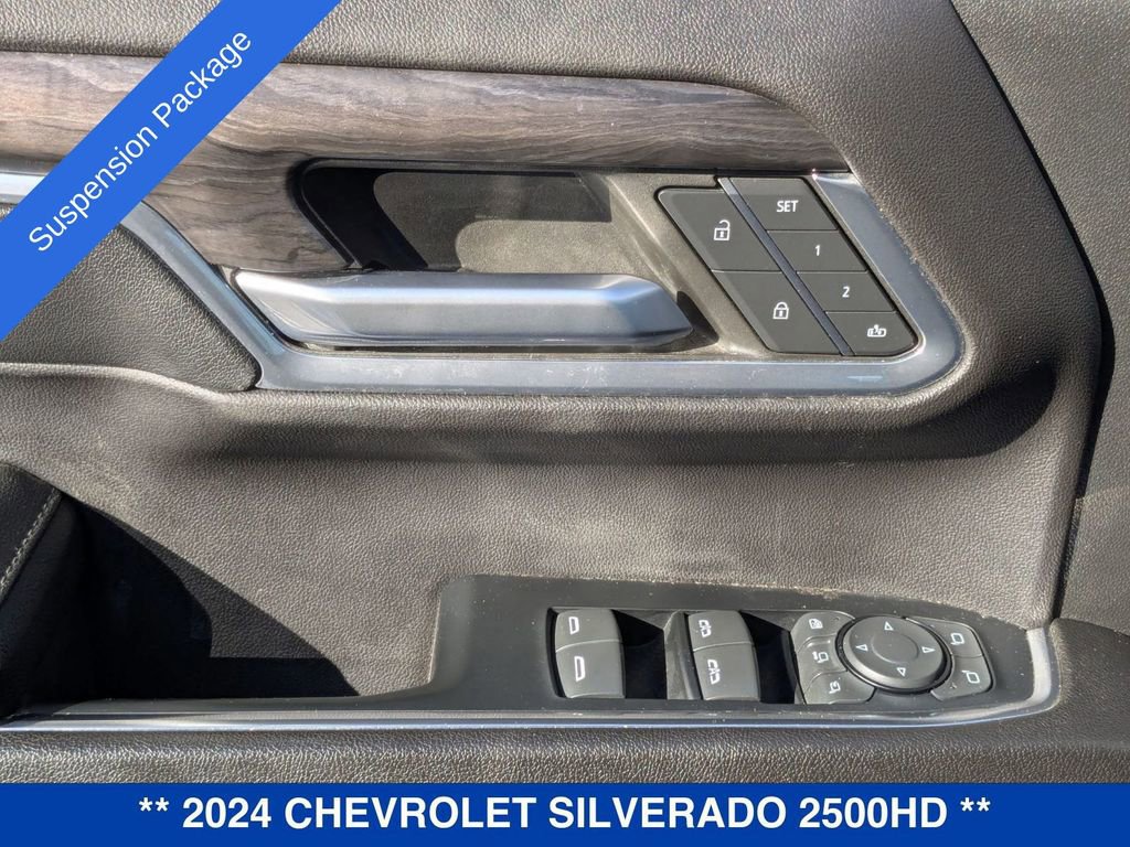 Used 2024 Chevrolet Silverado 2500 LTZ w/ LTZ Convenience Package image 14