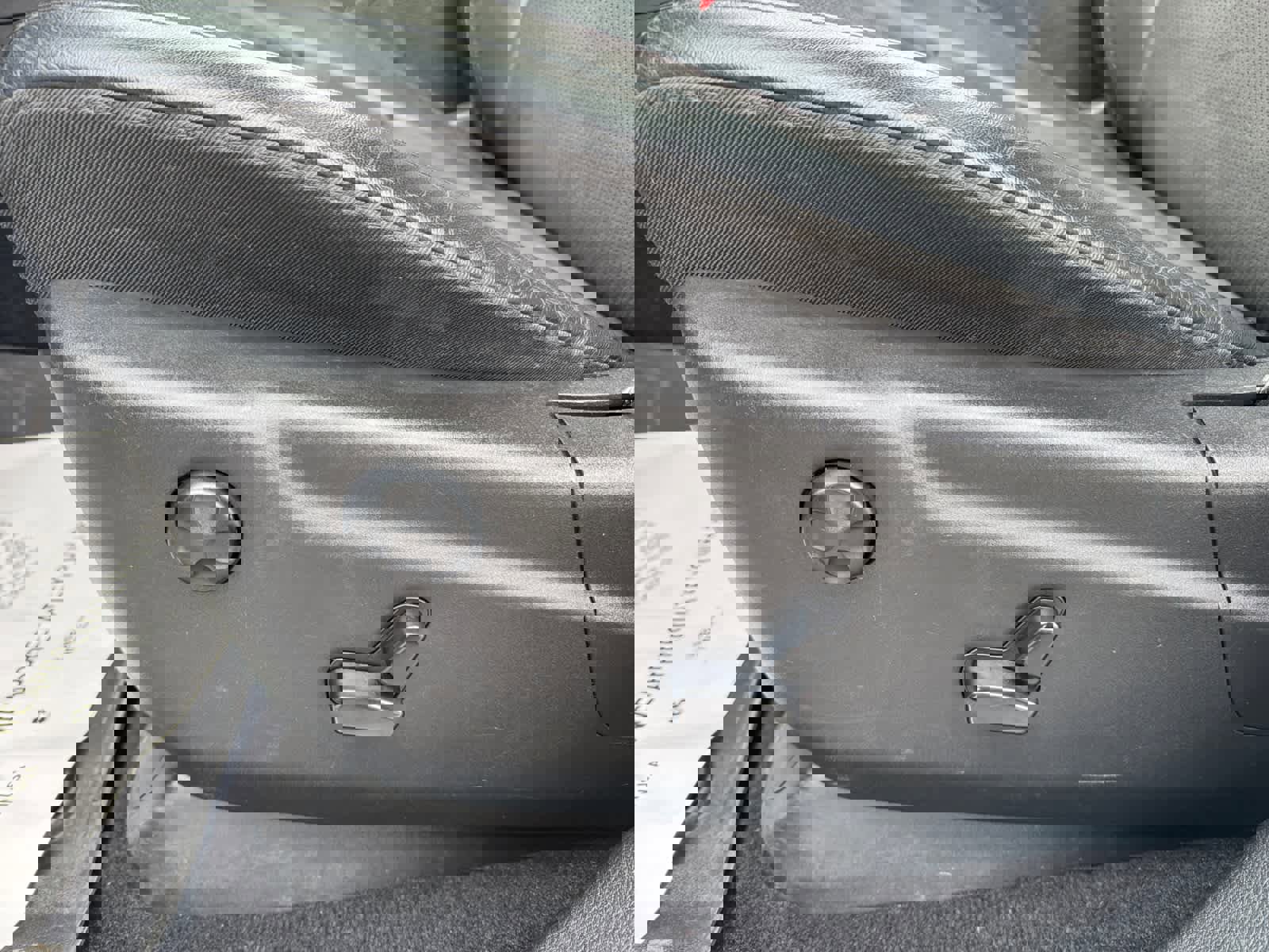 Used 2020 Jeep Grand Cherokee Altitude image 17