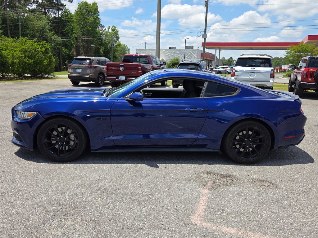 Used 2016 Ford Mustang GT w/ Black Accent Package RWD image 2