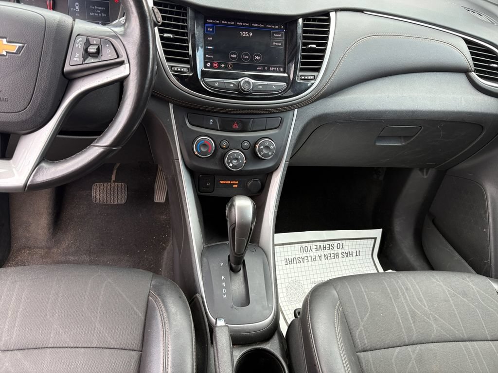Used 2022 Chevrolet Trax LT w/ Driver Confidence Package AWD/4WD image 11