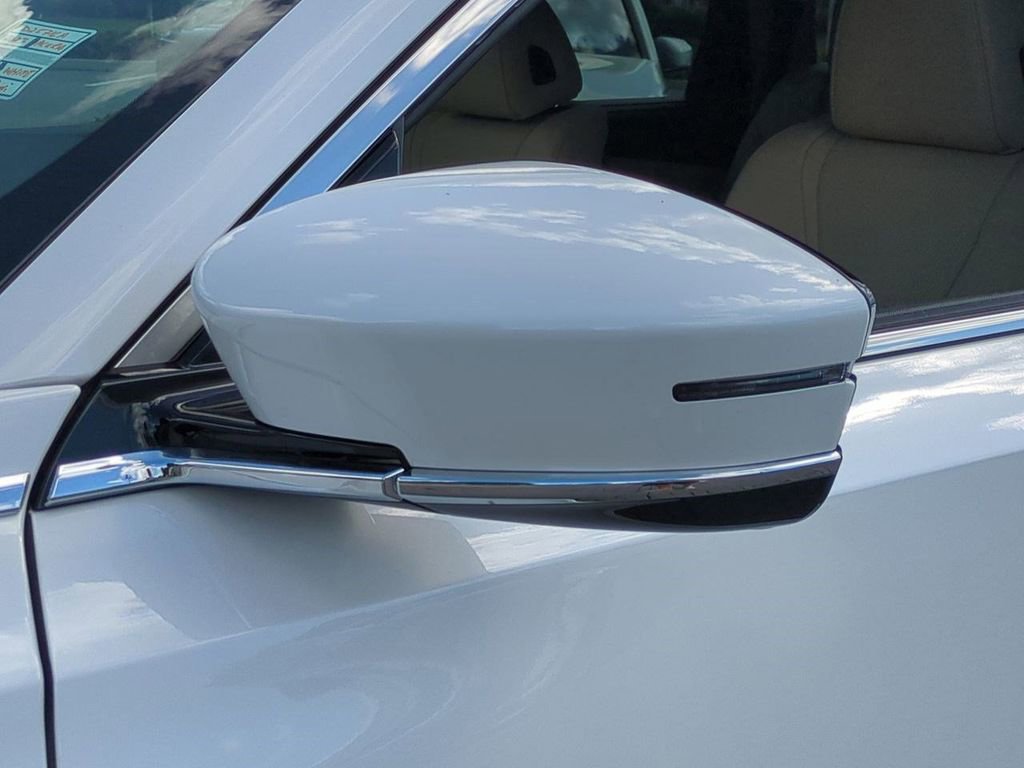 Used 2023 Acura MDX FWD w/ Technology Package image 12