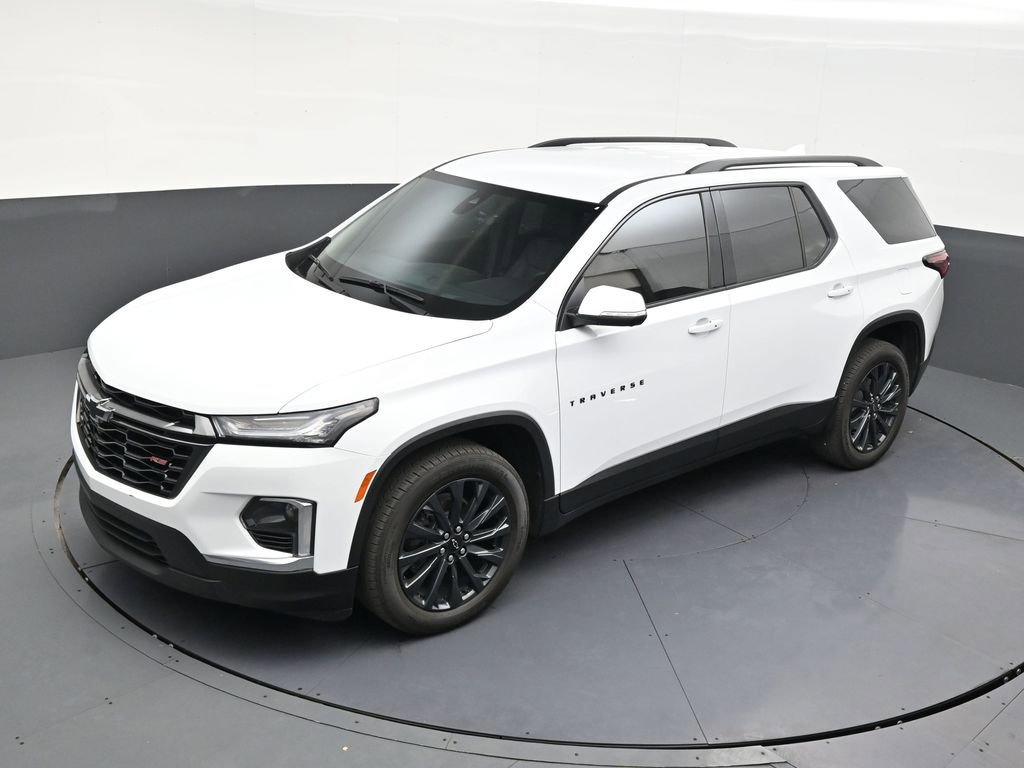 Used 2024 Chevrolet Traverse RS FWD image 12