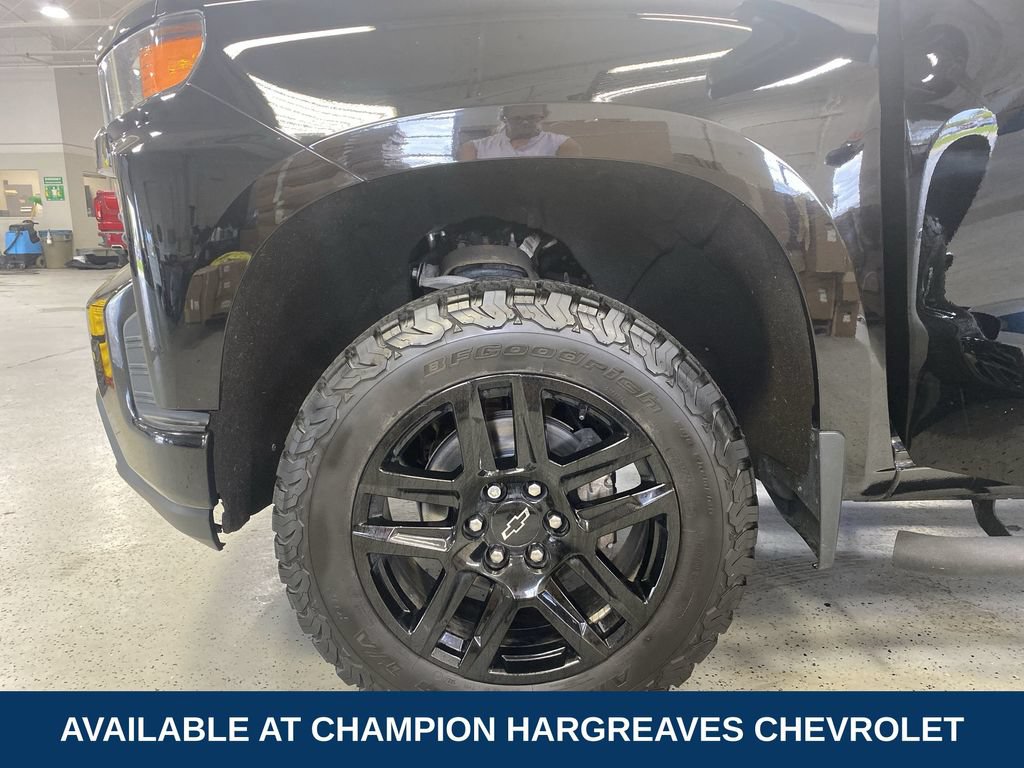 Used 2022 Chevrolet Silverado 1500 Custom Trail Boss AWD/4WD image 41
