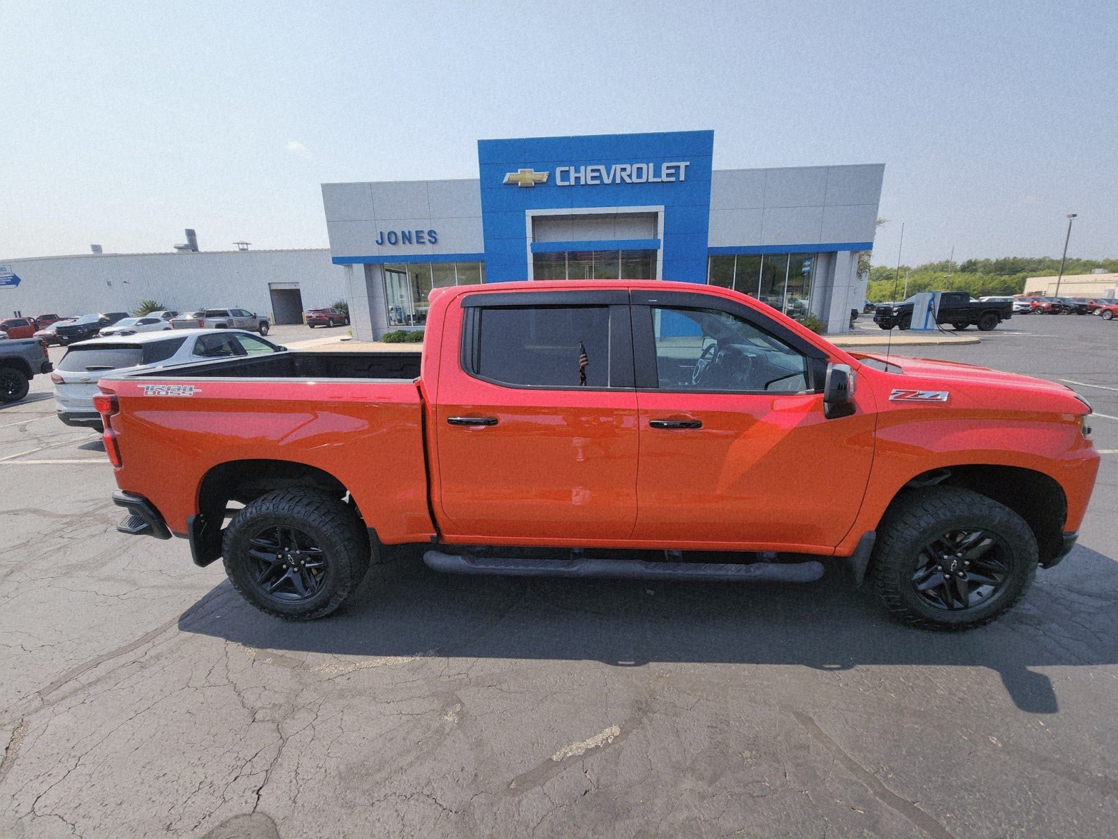 Used 2022 Chevrolet Silverado 1500 LT Trail Boss w/ Safety Package AWD/4WD image 6