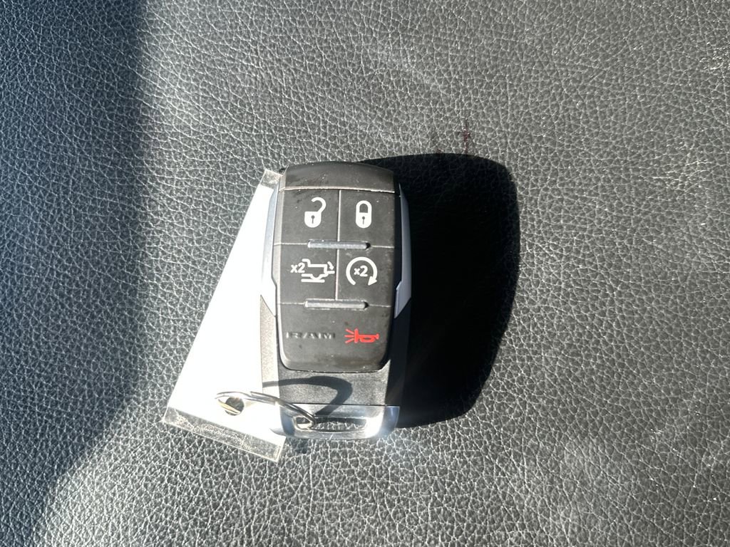 Used 2024 RAM 3500 Laramie image 18