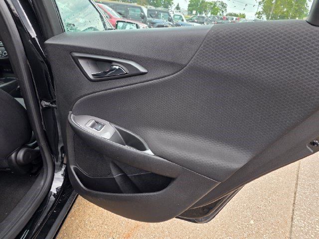 Used 2025 Chevrolet Malibu LT FWD image 11