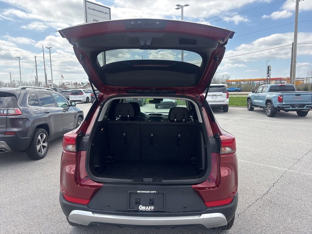Used 2022 Chevrolet TrailBlazer LT w/ Convenience Package image 7