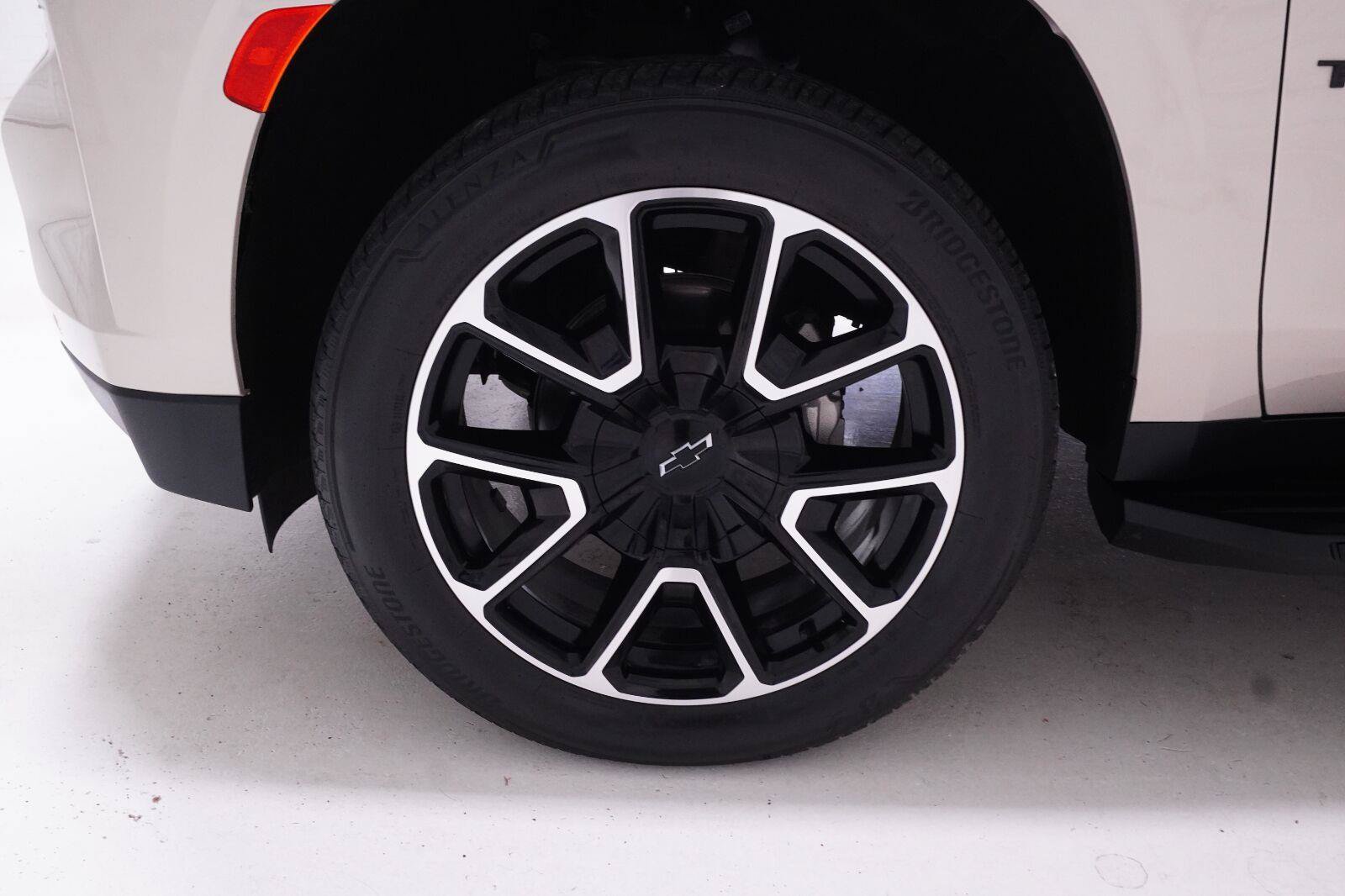 Used 2024 Chevrolet Tahoe RST w/ Luxury Package RWD image 40