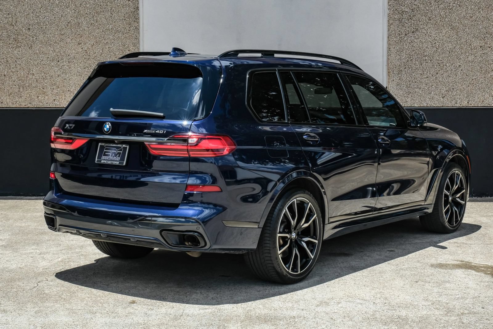 Used 2021 BMW X7 xDrive40i w/ M Sport Package AWD/4WD image 10