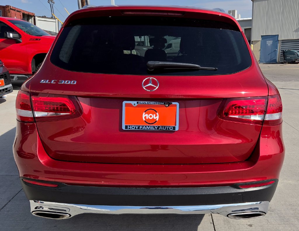 Used 2019 Mercedes-Benz GLC 300 image 3
