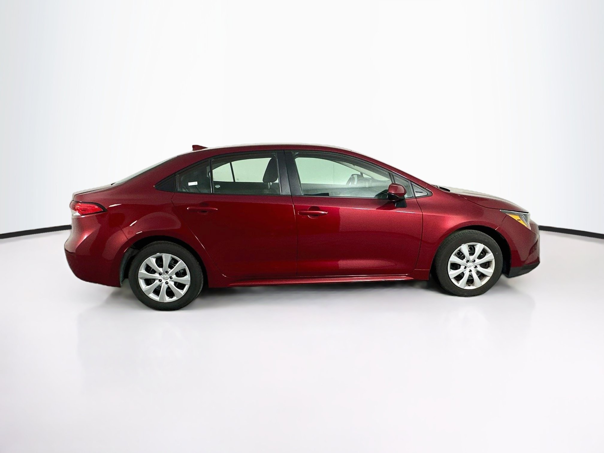 Used 2025 Toyota Corolla LE FWD image 10
