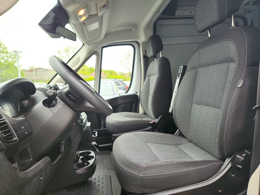 Used 2022 RAM ProMaster 2500 FWD image 11