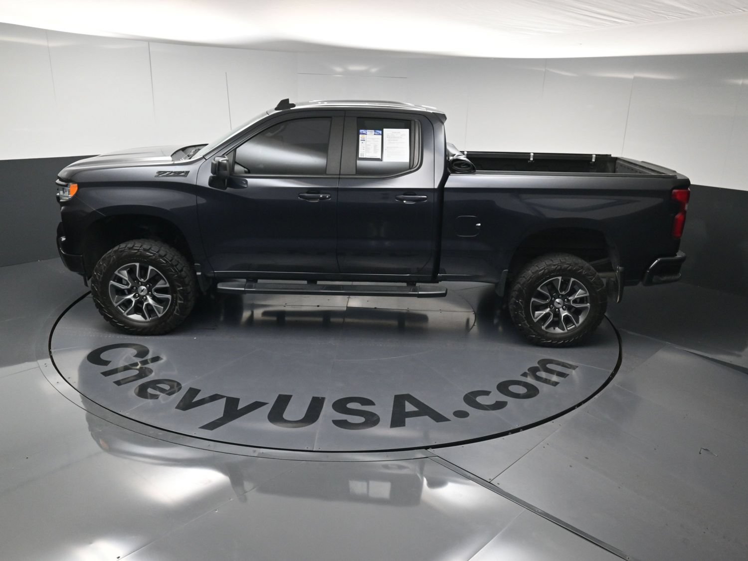 Used 2022 Chevrolet Silverado 1500 RST w/ Z71 Off-Road Package AWD/4WD image 31
