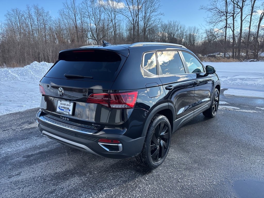Used 2024 Volkswagen Taos SEL image 7