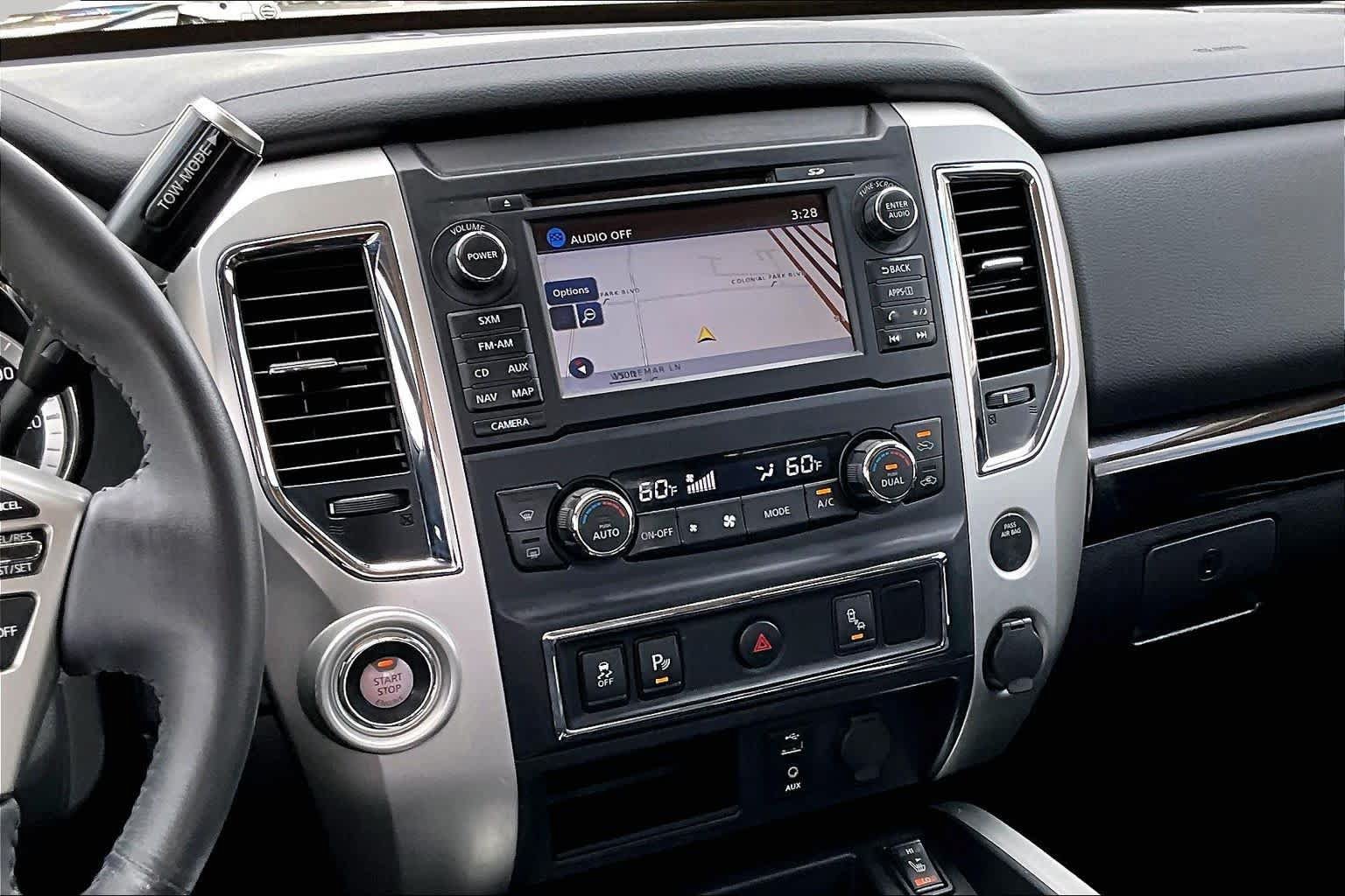 Used 2017 Nissan Titan SV RWD image 7