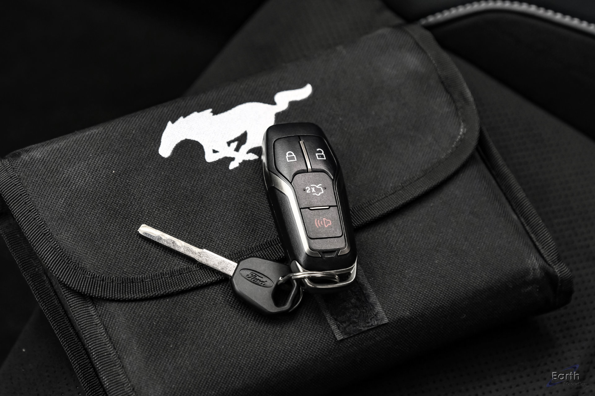 Used 2015 Ford Mustang Shelby GT350 RWD image 97