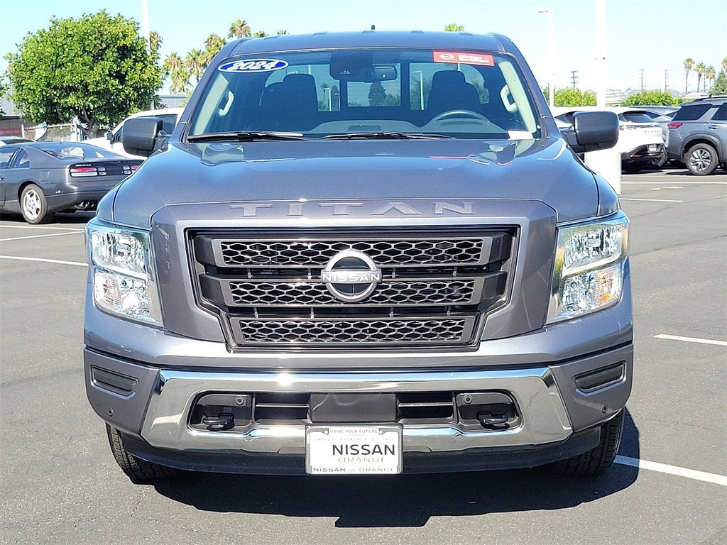 Certified 2024 Nissan Titan SV image 31