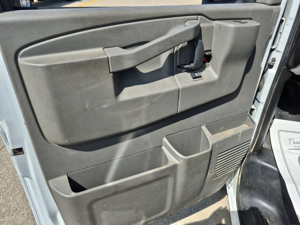 Used 2021 Chevrolet Express 3500 w/ Power Convenience Package RWD image 7
