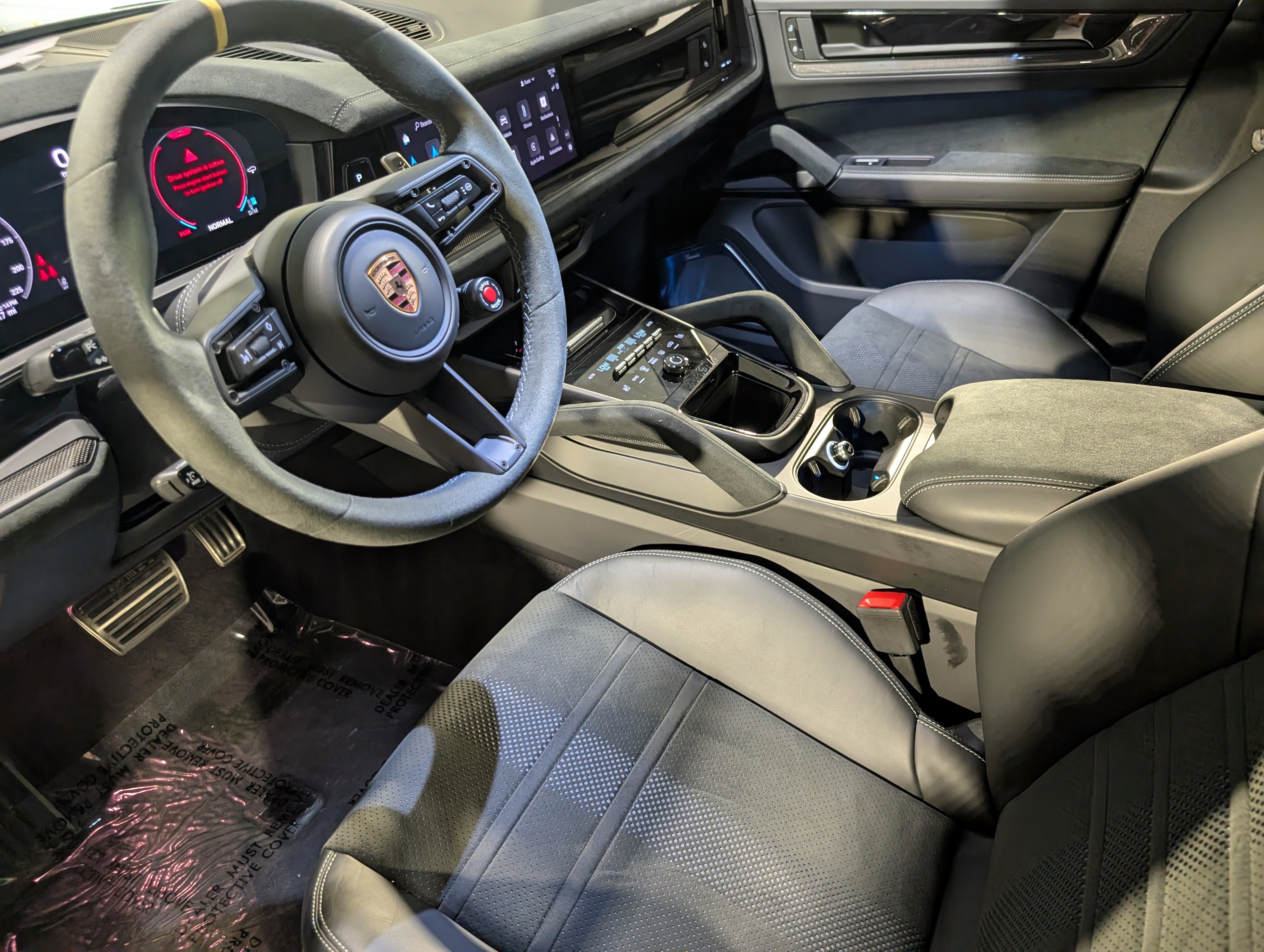Certified 2025 Porsche Cayenne Turbo GT AWD/4WD image 5