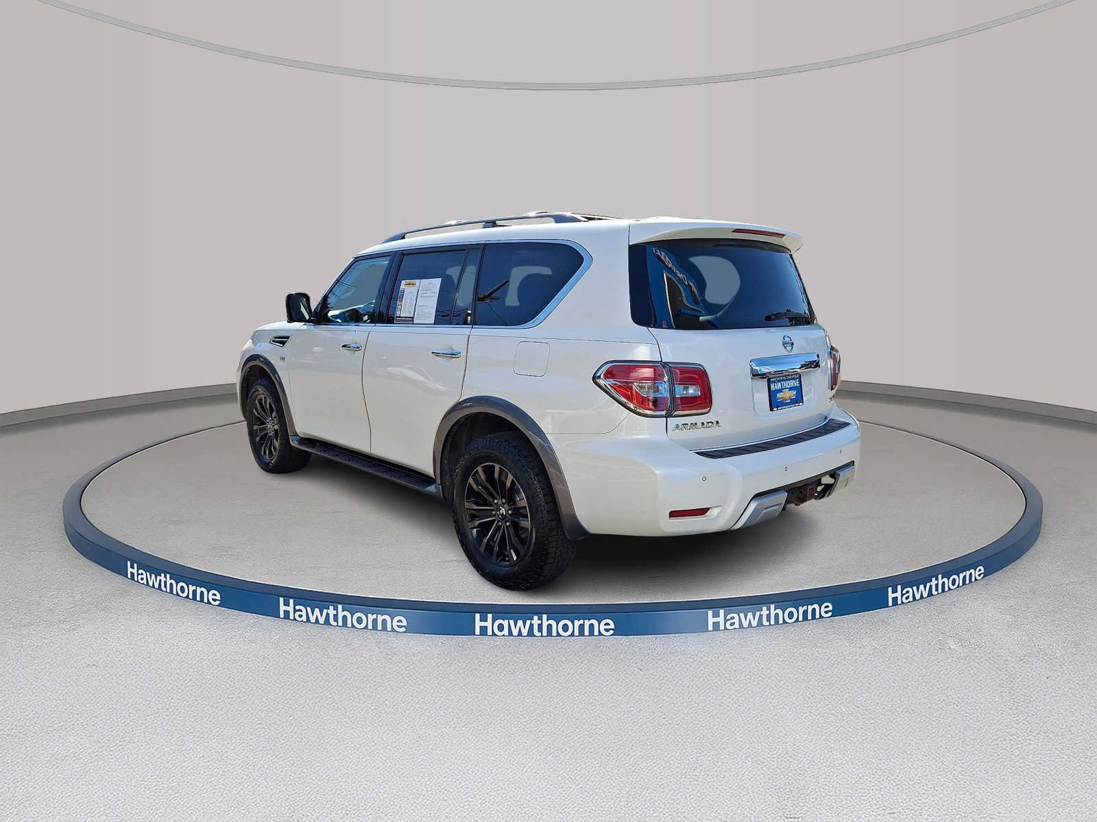 Used 2017 Nissan Armada Platinum w/ Interior Lighting Package AWD/4WD image 5