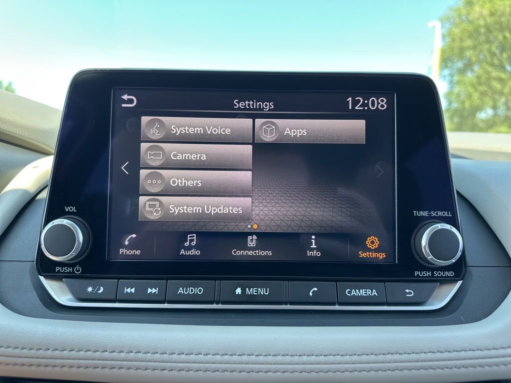 Used 2024 Nissan Rogue SV image 40