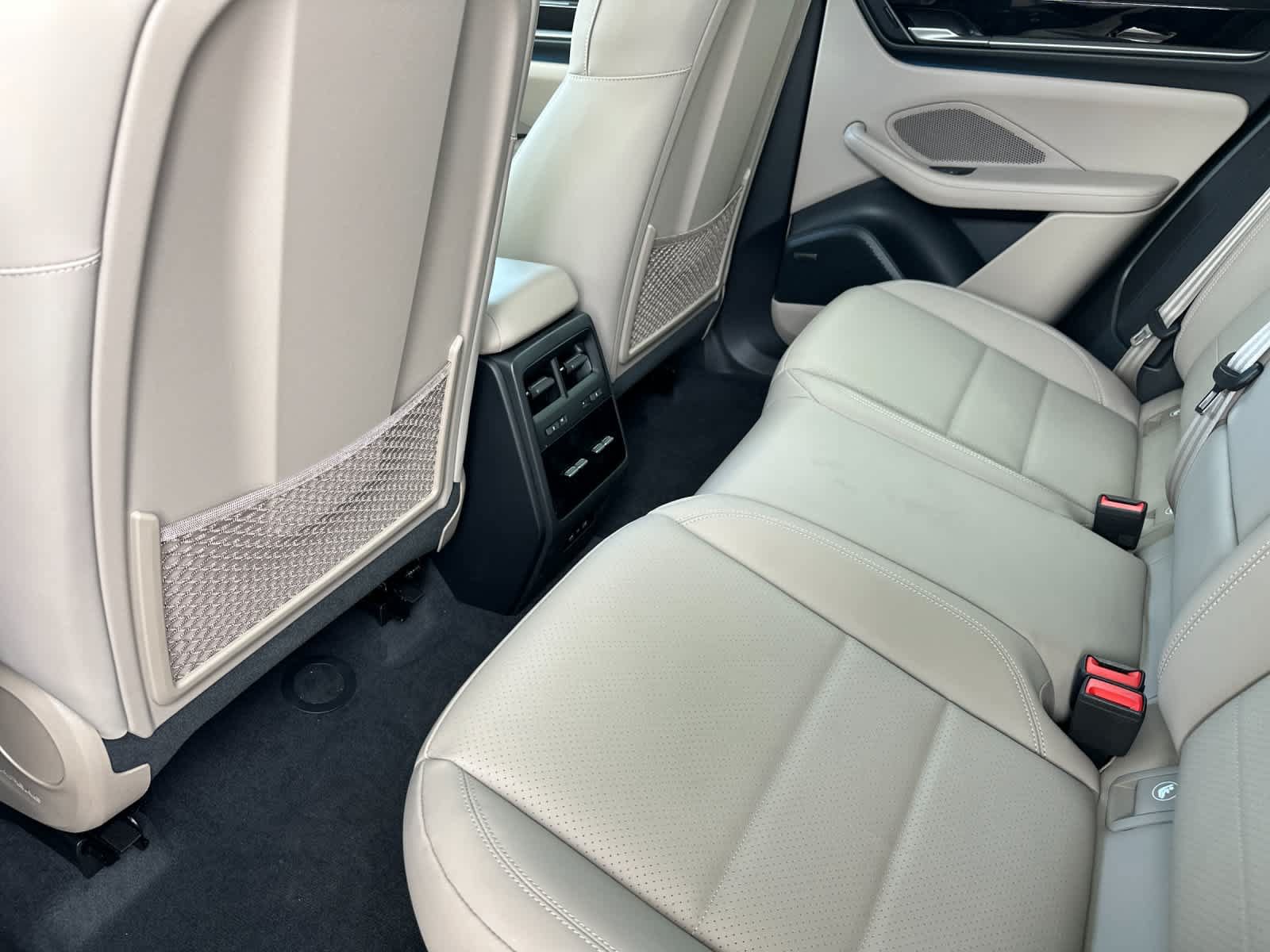 New 2026 Porsche Macan Electric RWD image 13