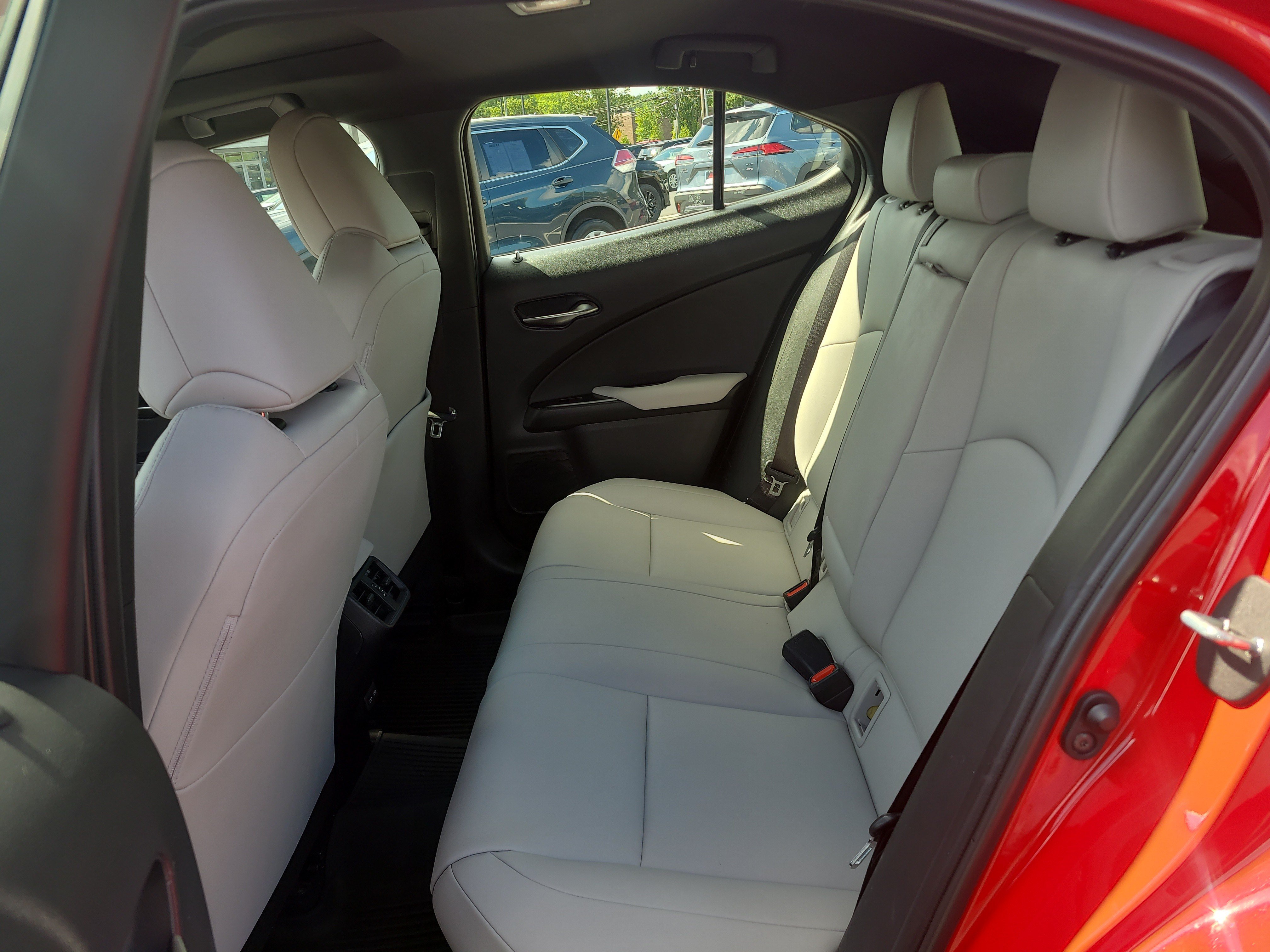 Used 2024 Lexus UX 250h F Sport AWD/4WD image 28