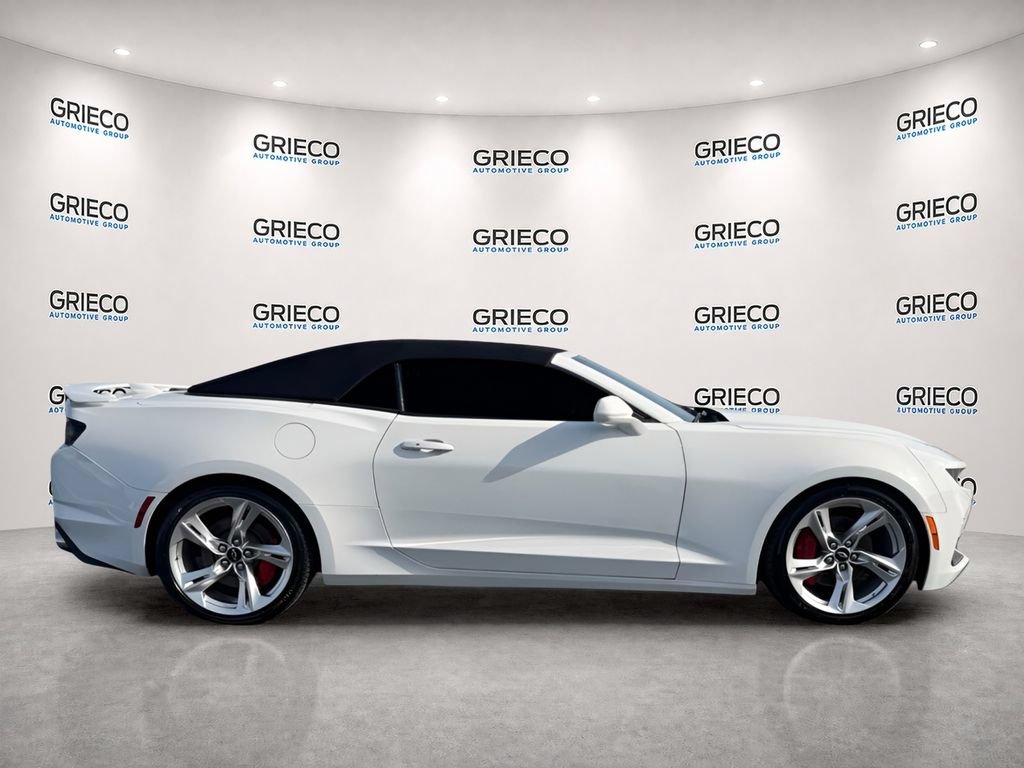 Used 2021 Chevrolet Camaro SS RWD image 8